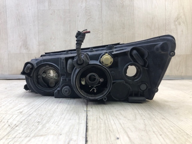 921020A000 HYUNDAI Правая фара купить в Ужгород