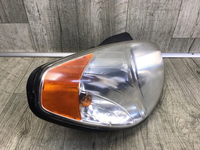 HYUNDAI 921021E0XX Фара правая в наличии Запорожье