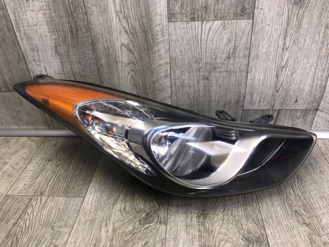HYUNDAI 921023X050 Правая фара в наличии Хмельницкий