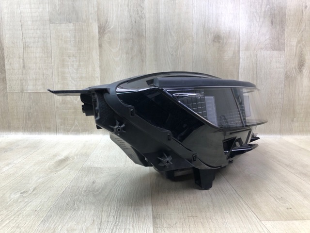 92102GI000 HYUNDAI Фара правая купить в Львов