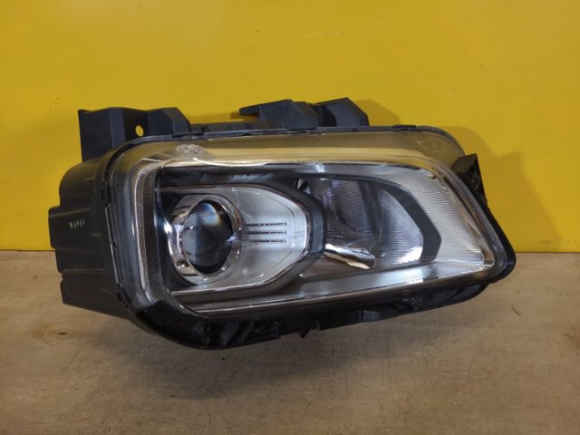 Фара комбинированная, передняя 92102J9020 HYUNDAI