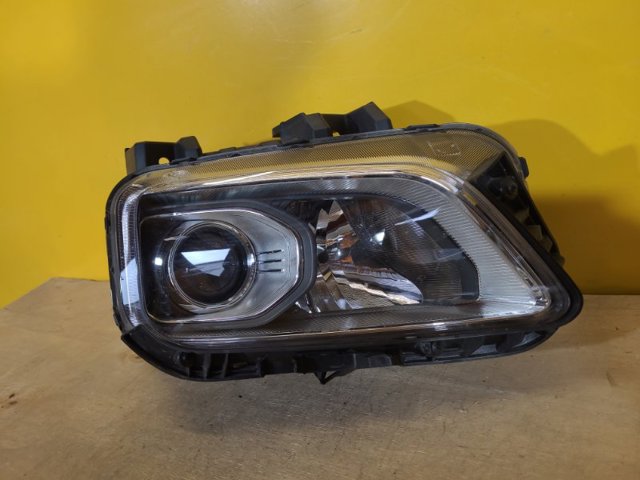 HYUNDAI 92102J9020 Фара правая в наличии Тернополь