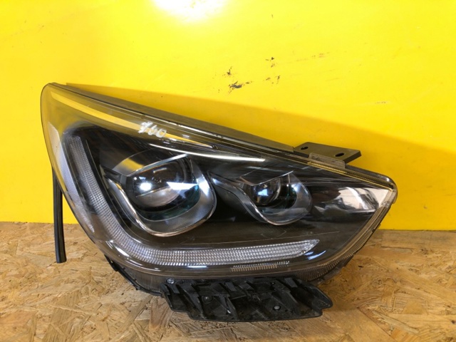 HYUNDAI 92102Q4200 Фара правая в наличии Хмельницкий