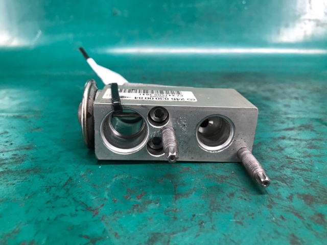 922005DA0A NISSAN Клапан TRV кондиционера купить в Ирпень