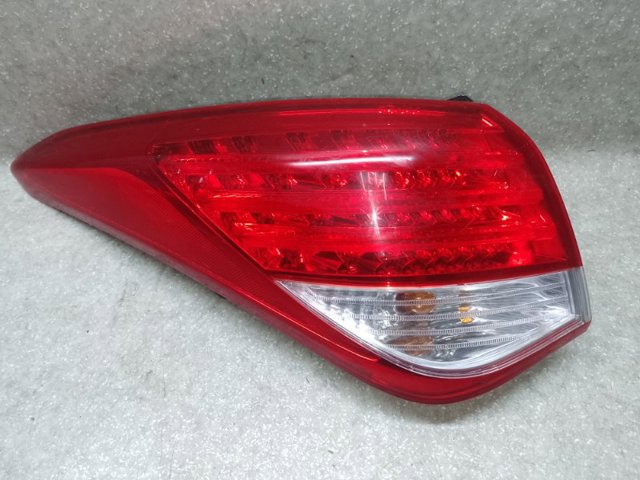 Задняя левая внешняя фара 924013Z300 HYUNDAI