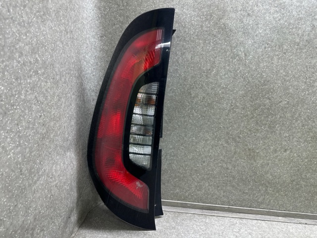 Левый стоп 92401B2010 HYUNDAI