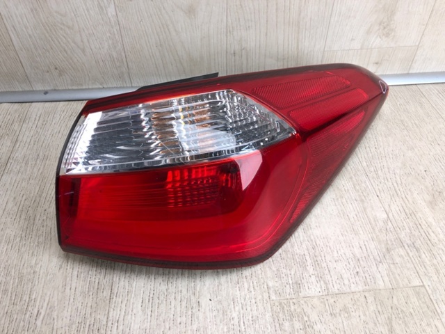 Фара задняя правая внешняя 92402A7000 HYUNDAI
