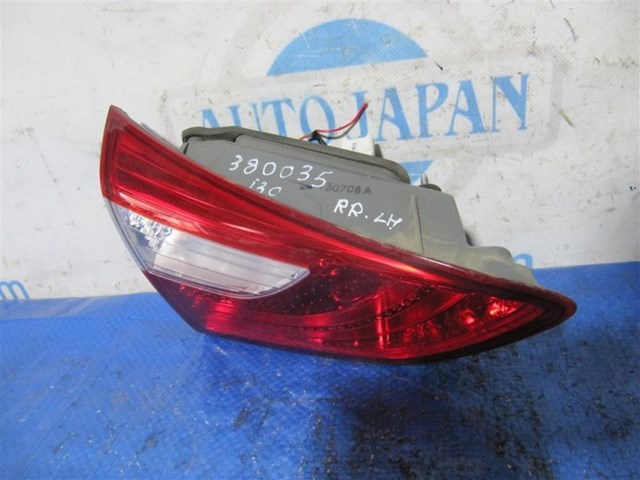 Задняя левая внутренняя фара 92403A5000 HYUNDAI