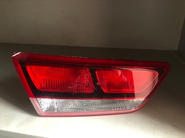 Задняя левая внутренняя фара 92403D5000 HYUNDAI