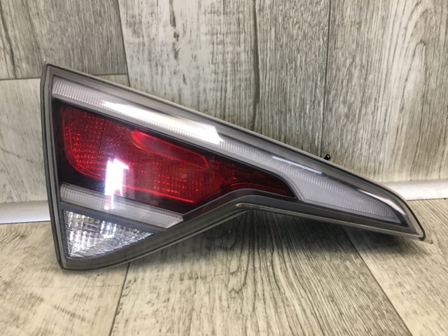 Задняя левая внутренняя фара 92403E6120 HYUNDAI