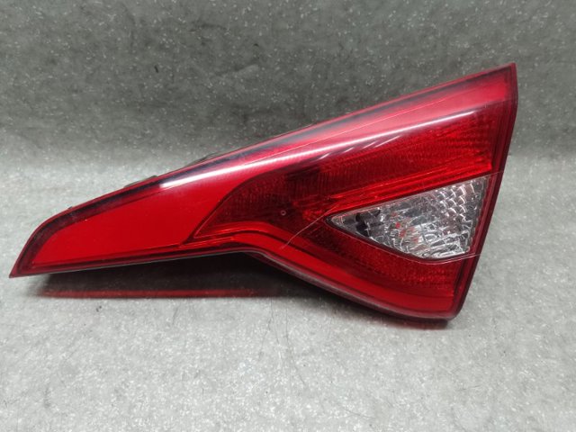 Фонарь задний внутренний правый 92404C2000 HYUNDAI