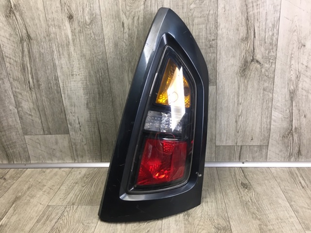 HYUNDAI 924202K010 Фонарь задний правый в наличии Киев