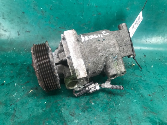 Насос кондиционера 926001KC1C NISSAN