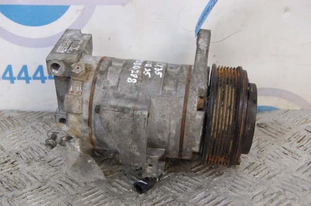 Компрессор климатической установки 926003JA1A NISSAN