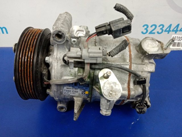NISSAN 926005CA0B Компрессор кондиционера в наличии Черкассы