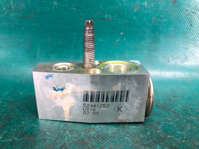 Клапан TRV, кондиционера 95018101 GM