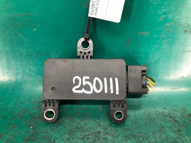 HYUNDAI 956903J100 Датчик поперечного ускорения (ESP) в наличии Черкассы
