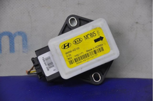 Датчик курсовой устойчивости 956904Q100 HYUNDAI
