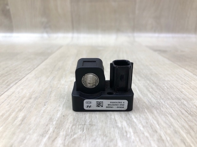959301R000 HYUNDAI Датчик удара купить в Днепр