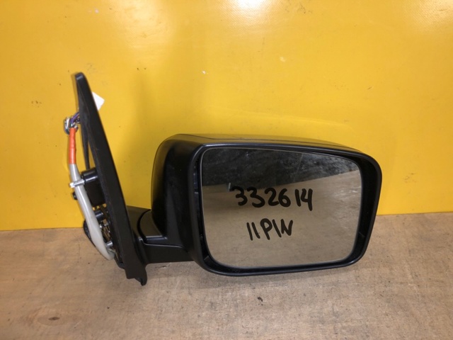Боковое зеркало заднего вида правое 963013UR1A NISSAN