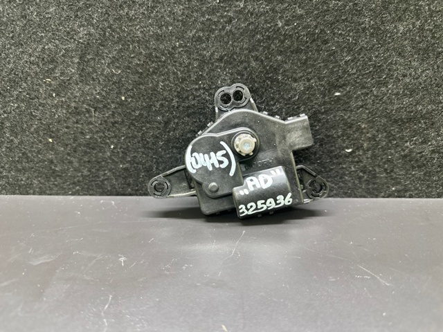 Мотор заслонки печки 97154F2000 HYUNDAI