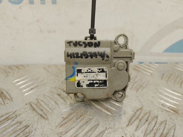 Мотор заслонки печки 97161D7000 HYUNDAI