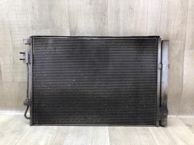 HYUNDAI 976061R000 Радиатор кондиционера в наличии Каменское