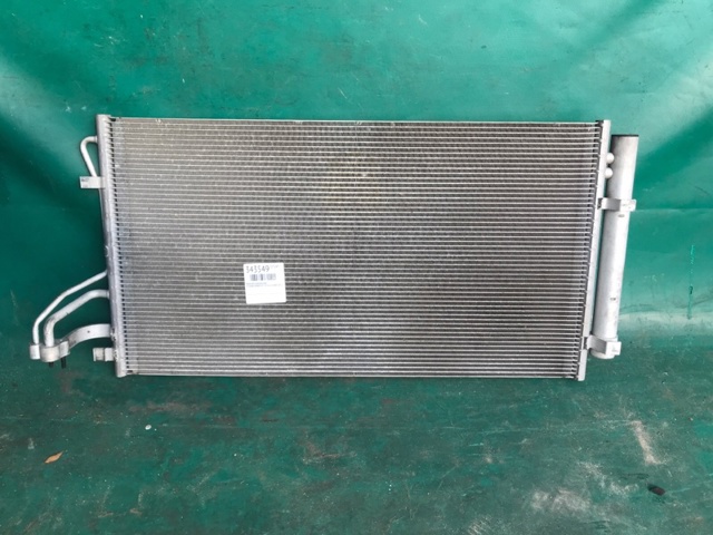 HYUNDAI 976064R000 Радиатор кондиционера в наличии Украина
