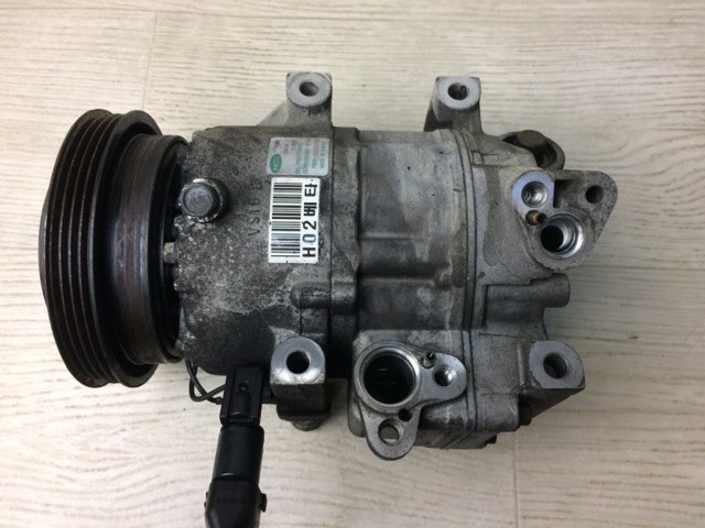 Насос кондиционера 977012H102 HYUNDAI