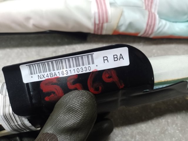 AIRBAG, шторка боковая правая 985P04BA8B NISSAN