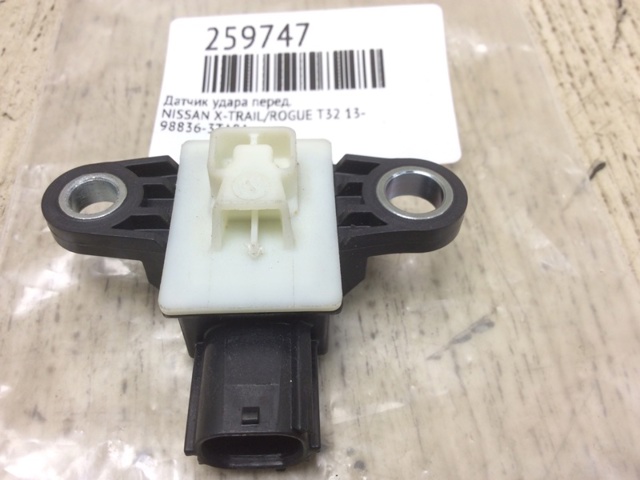 NISSAN 988363TA8A Датчик удара в наличии Ровно