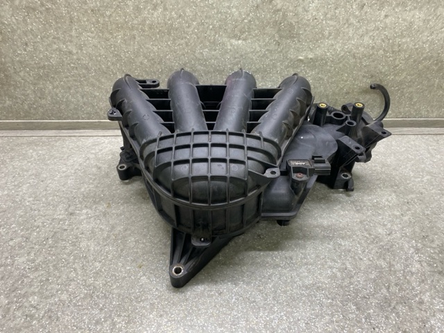 FORD 9E5Z9424C Коллектор впускной в наличии Ирпень