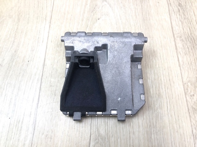 A0009050438 MERCEDES Модуль управления камерой купить в Винница