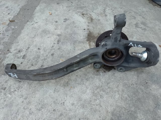 MERCEDES A1643301720 Цапфа (поворотный кулак) передний левый в наличии Полтава