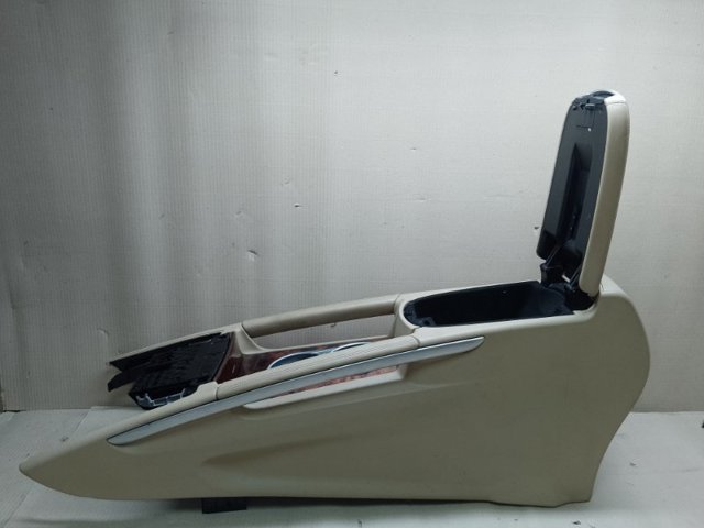 MERCEDES A16468093078K67 в наличии Черновцы