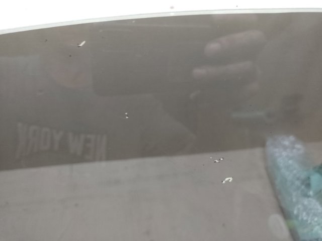 A1647250910 MERCEDES Стекло двери передней левой купить в Запорожье