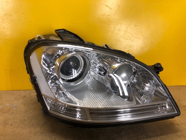A1648205461 MERCEDES Фара правая купить в Львов