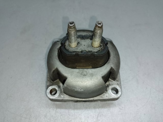 Подушка трансмиссии A1662400618 MERCEDES
