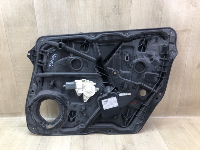 Механизм подъема стекол A1667201202 MERCEDES