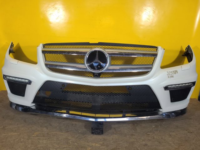 Передний бампер A1668856525 MERCEDES