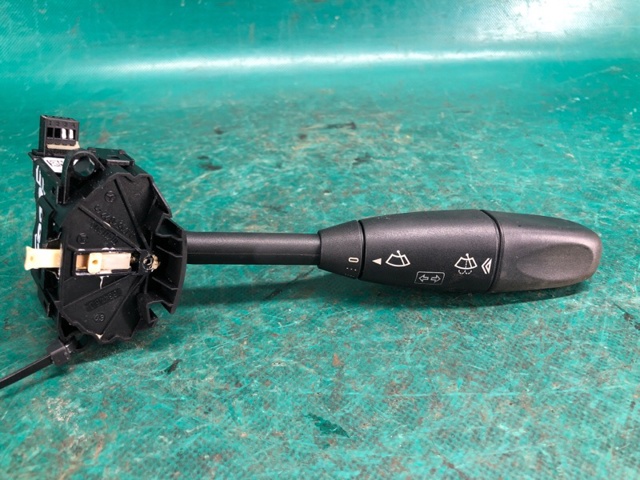 Переключатель подрулевой, левый A1715400144 MERCEDES