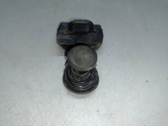 Замок капота A2038800460 MERCEDES