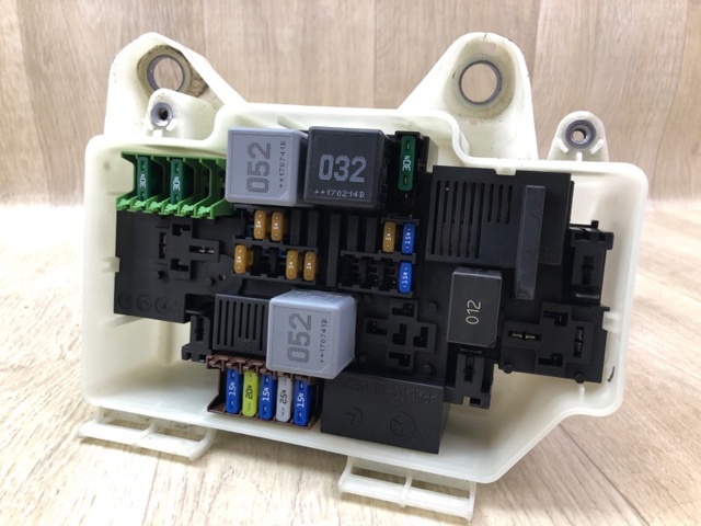 A2055400024 MERCEDES Корпус блока предохранителей купить в Киев