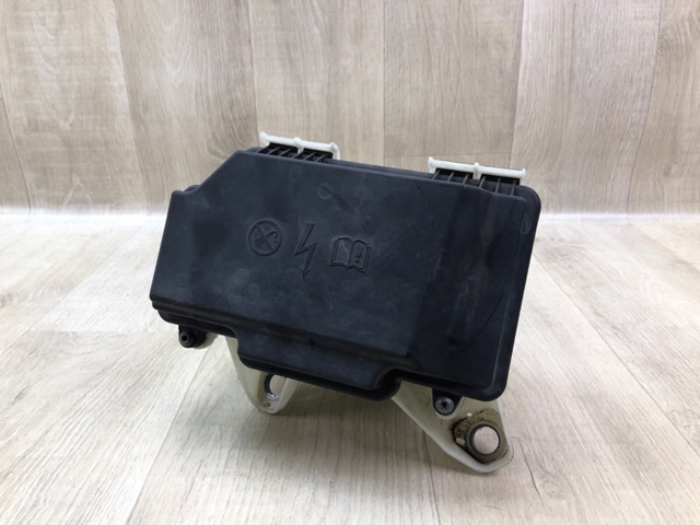 Корпус блока предохранителей A2055400024 MERCEDES