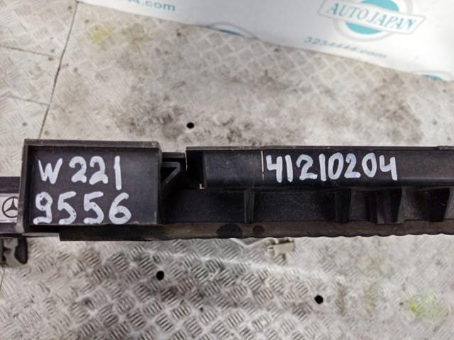 Радиатор системы охлаждения кондиционера A2215000254 MERCEDES