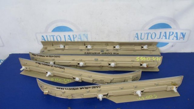 MERCEDES A22168002358K67 Накладка дверного порога внутренняя передняя правая в наличии Запорожье
