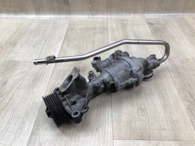 Насос системы охлаждения A2742000307 MERCEDES