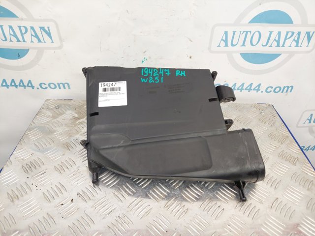 Корпус воздушного фильтра, правый A6420902001 MERCEDES