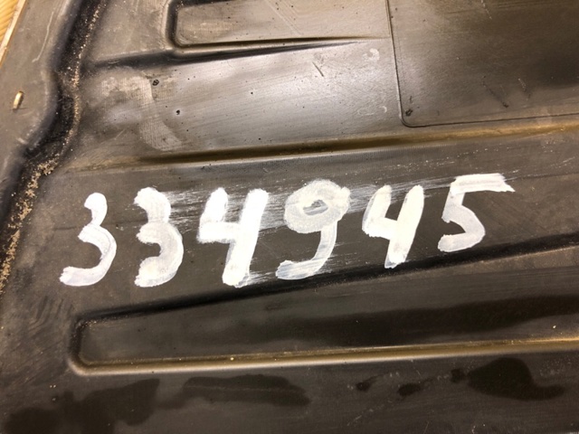 Правая блок фара A9068201061 MERCEDES