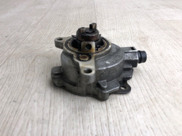 FORD BB5Z2A451B Насос вакуумный в наличии Полтава
